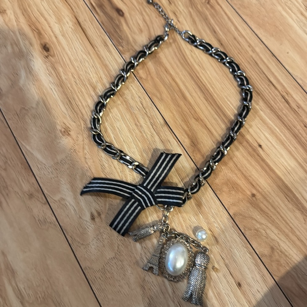 Necklace - Picture 2 of 2